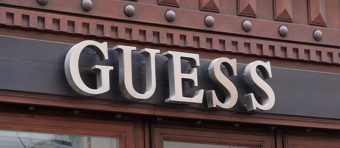 Three-dimensional sign