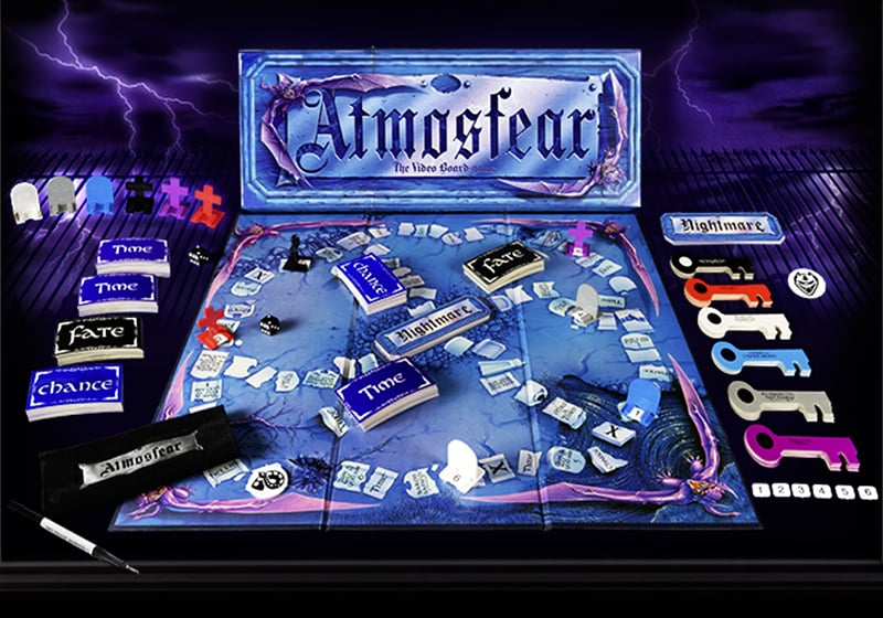 Atmosfear, il pioniere dei giochi multimediali: storia e materiali stampati dalla VHS all’app